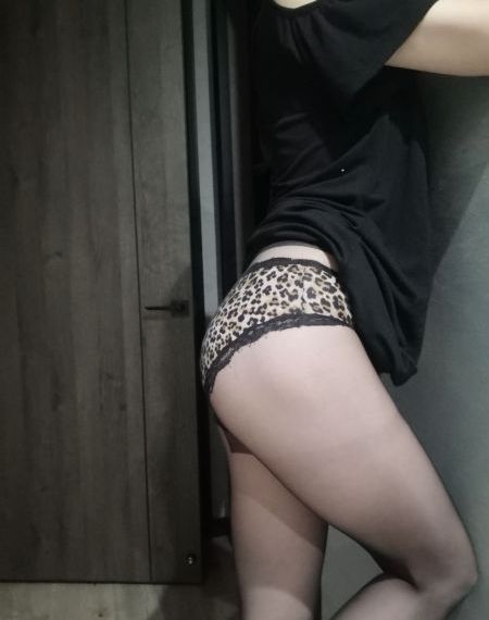 免费裸体美女APP_超清电影在线看