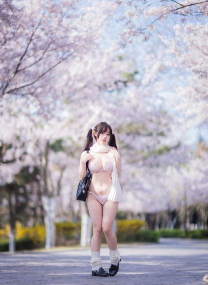 大乳秘书被cao到哭H_剧情片免费高清观看