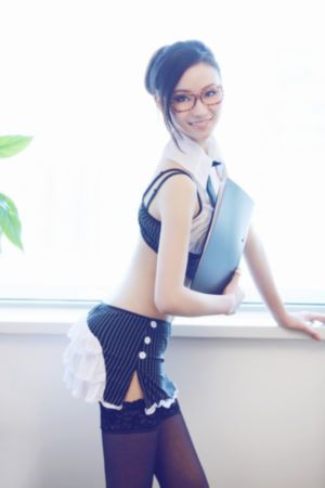 女上男下吃奶视频_BD英语免费全集观看